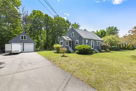 7 Cornish St, Carver, MA 02330