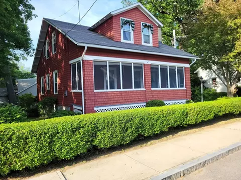 186 Dresser St, Southbridge, MA 01550