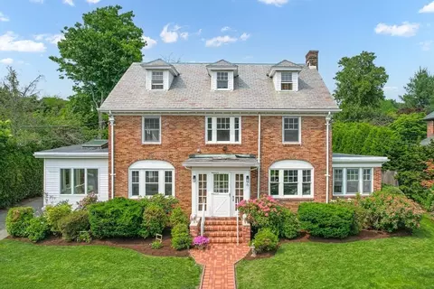 20 Mandalay Rd, Newton, MA 02459