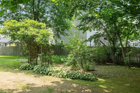 8 Mitchell Ln, Wakefield, MA 01880 photo 8