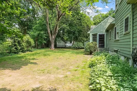 8 Mitchell Ln, Wakefield, MA 01880 photo 9