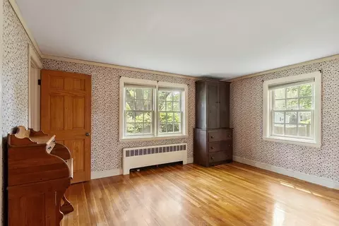 8 Mitchell Ln, Wakefield, MA 01880 photo 16