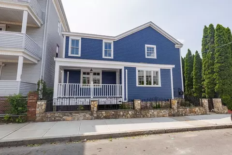 247 Pitman St, Fall River, MA 02723 photo 3