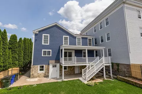 247 Pitman St, Fall River, MA 02723 photo 2