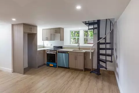 247 Pitman St, Fall River, MA 02723 photo 16