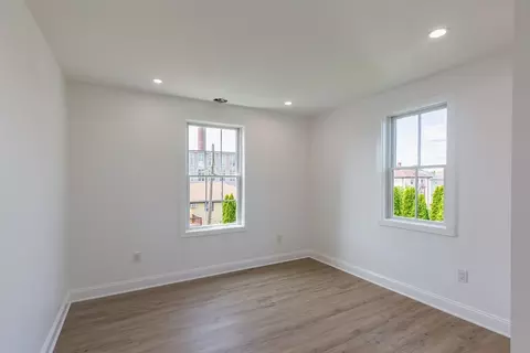 247 Pitman St, Fall River, MA 02723 photo 23