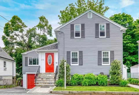 215 Curve St, Dedham, MA 02026