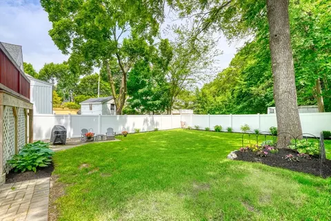 Exterior - 215 Curve St, Dedham, MA 02026 photo 8 of 10