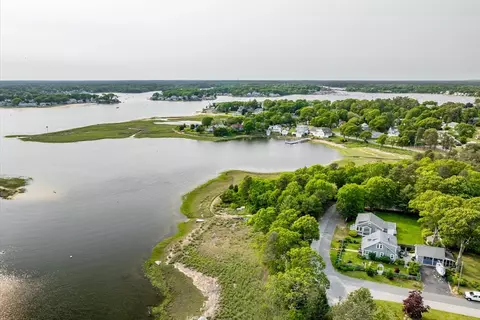 14 Bayside Ave, Wareham, MA 02571 photo 8