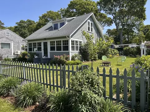 14 Bayside Ave, Wareham, MA 02571 photo 3