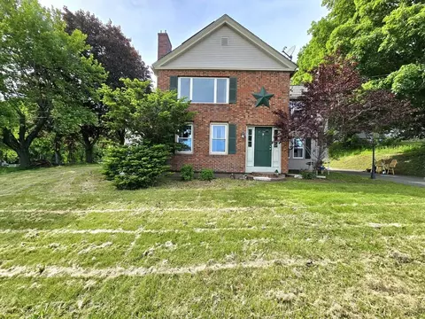 3 Main St, Spencer, MA 01562 photo 1