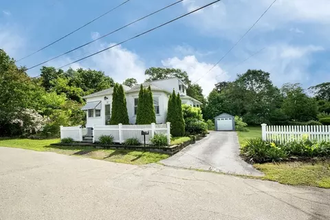 25 Ridge St, Brockton, MA 02302