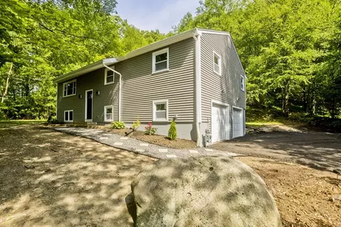 24 Old Jarvis Ave, Holyoke, MA 01040