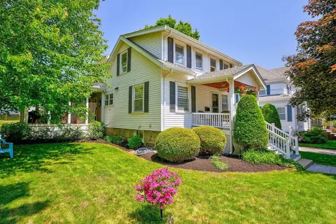 45 Hobart Ave, Braintree, MA 02184