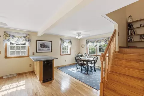 12 Willow Dr, Townsend, MA 01469 photo 11