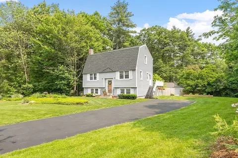 12 Willow Dr, Townsend, MA 01469 photo 2
