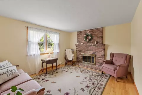 12 Willow Dr, Townsend, MA 01469 photo 14