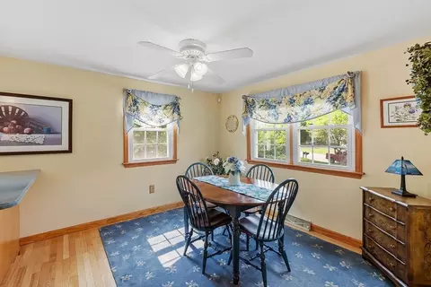 12 Willow Dr, Townsend, MA 01469 photo 9