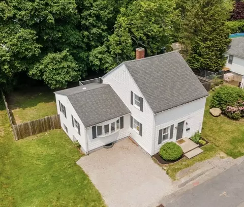 37 Saint Michaels Ave, Somerset, MA 02726