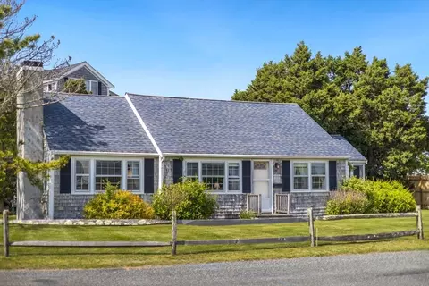 127 Short Beach Rd, Centerville, MA 02632 photo 2