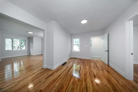 121 Horton St, Fall River, MA 02723 photo 2