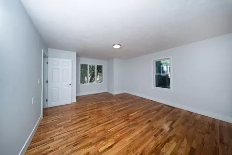 121 Horton St, Fall River, MA 02723 photo 9