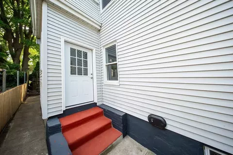 121 Horton St, Fall River, MA 02723 photo 36