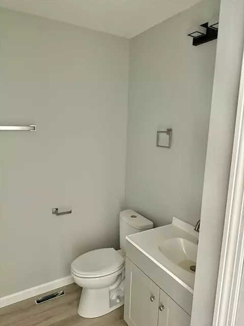 509-511 Hancock St, Springfield, MA 01105 photo 12