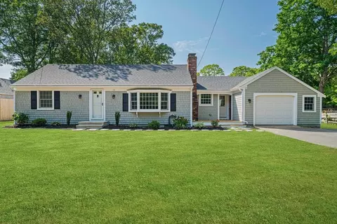 15 Constance Ann Way, Dennis, MA 02660
