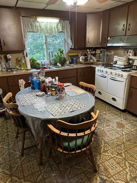 9 Coburn Ave, Worcester, MA 01604 photo 6