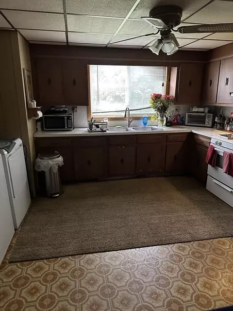 9 Coburn Ave, Worcester, MA 01604 photo 10