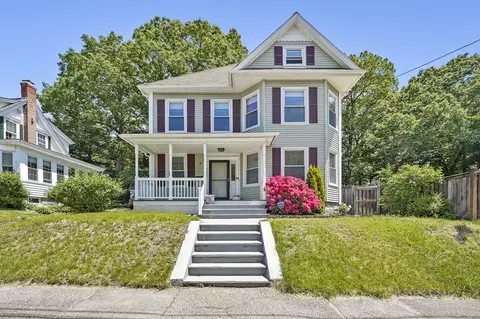 250 Wentworth Ave, Lowell, MA 01852