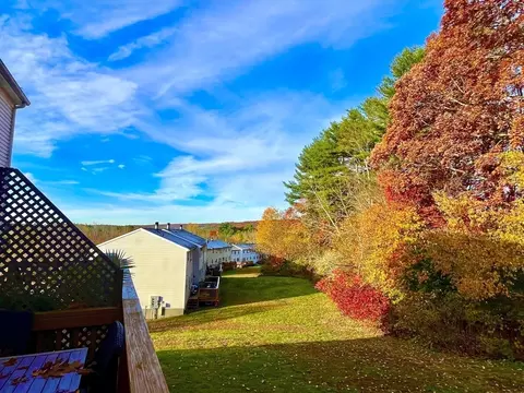47 Plantation Rd #47, Oxford, MA 01540