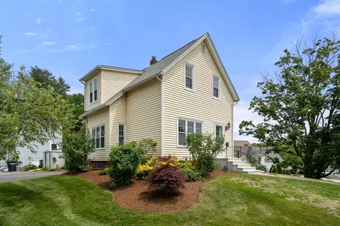 4 Hadwen Rd, Worcester, MA 01602 photo 2