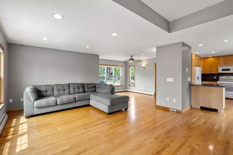 4 Hadwen Rd, Worcester, MA 01602 photo 6