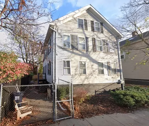 16-18 Pine St, Cambridge, MA 02139