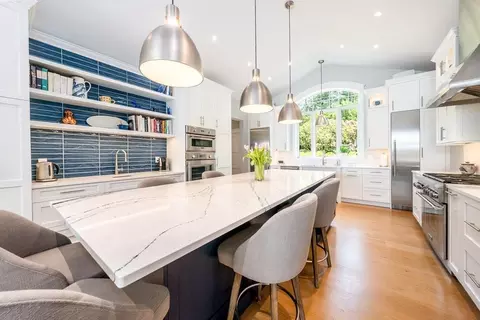 585 Santuit Rd, Cotuit, MA 02635 photo 5