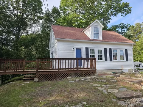 Exterior - 5 Old Thompson Rd, Webster, MA 01570 photo 6 of 7