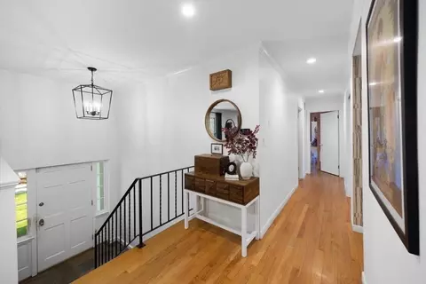 15 Mast Hill Rd, Hingham, MA 02043 photo 3