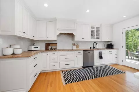 15 Mast Hill Rd, Hingham, MA 02043 photo 11