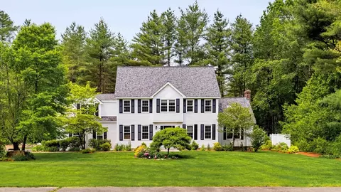 144 Meadow Ln, Boxborough, MA 01719