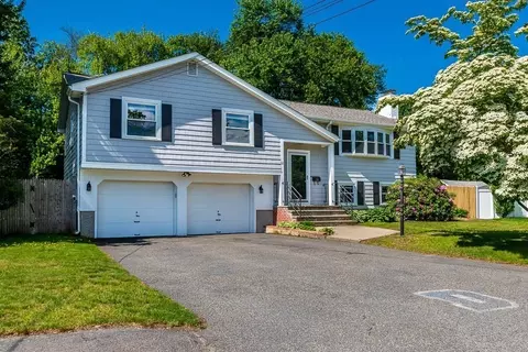 12 Flintlock Ln, Dedham, MA 02026 photo 3