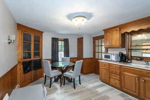 67 Donbray Rd, Springfield, MA 01119 photo 3