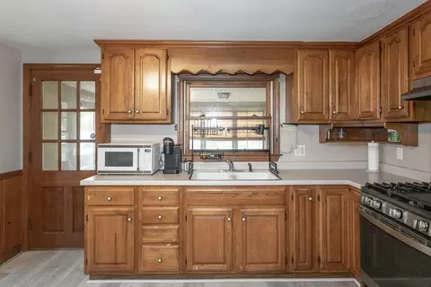 67 Donbray Rd, Springfield, MA 01119 photo 7