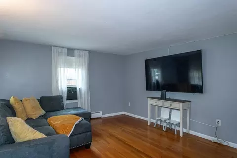 67 Donbray Rd, Springfield, MA 01119 photo 9