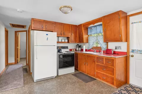 64 Uncle Percys Rd, Mashpee, MA 02649 photo 9