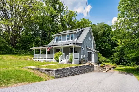 24 Park St, Auburn, MA 01501