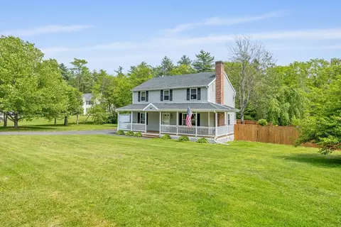 90 Lakeshore Dr, Winchendon, MA 01475