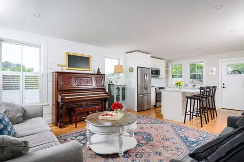 Living - 6 Macdonald Ter #E, Scituate, MA 02066 photo 2 of 3