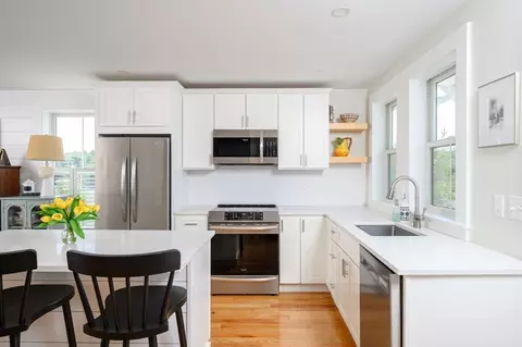 Kitchen - 6 Macdonald Ter #E, Scituate, MA 02066 photo 1 of 5